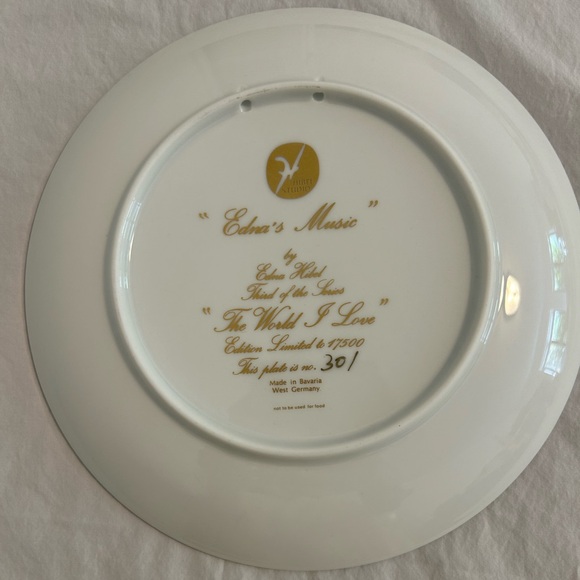 Edna Hibel Plate - Picture 3 of 3